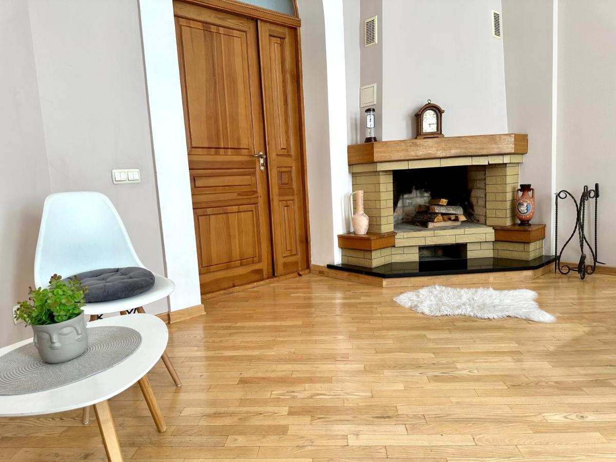 Apartments In The City Center, Near A Theatre, Zlata Plaza Rivne Extérieur photo
